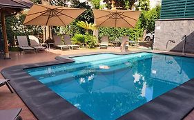 Alhambra - Guest House-B&B Di Charme